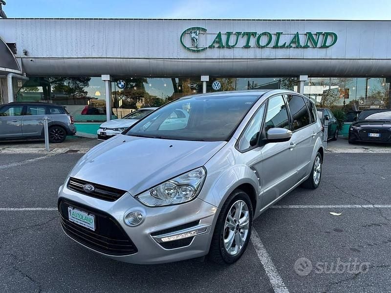 Usata Ford S-MAX S 140 CV (102 kW) 2014 Grigio metallizzato Monovolume