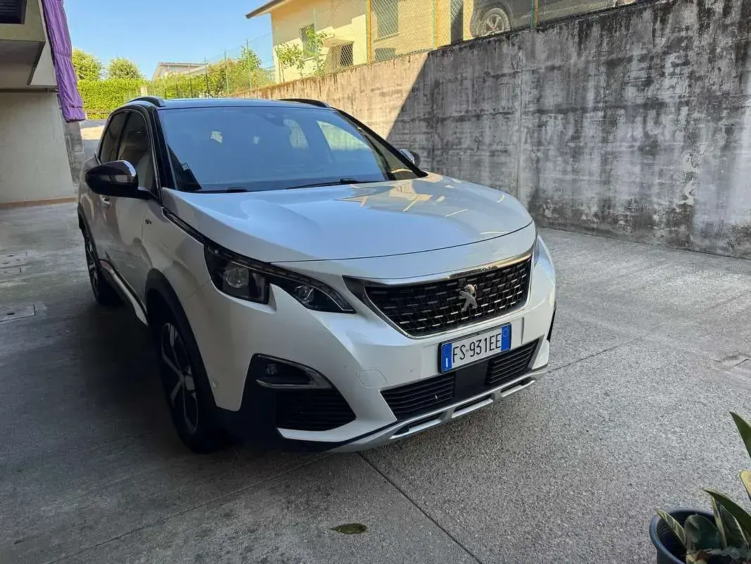 Usata Peugeot 3008 GT 177 CV (130 kW) 2018 Bianco SUV