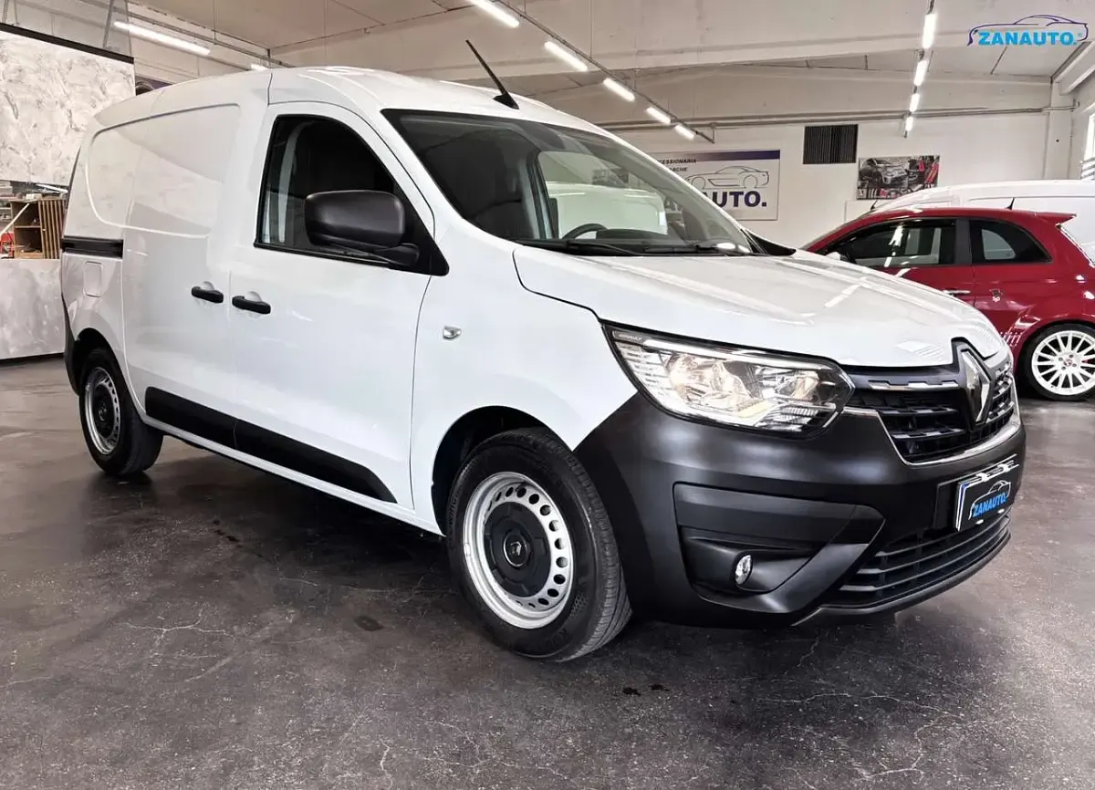 Usata Renault Kangoo 75 CV (55 kW) 2022 Vernice standard Monovolume