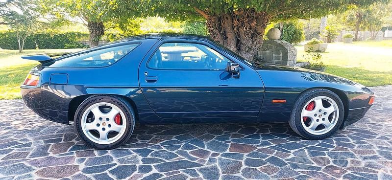 Usata Porsche 928 320 CV (235 kW) 1987 Blu Coupé