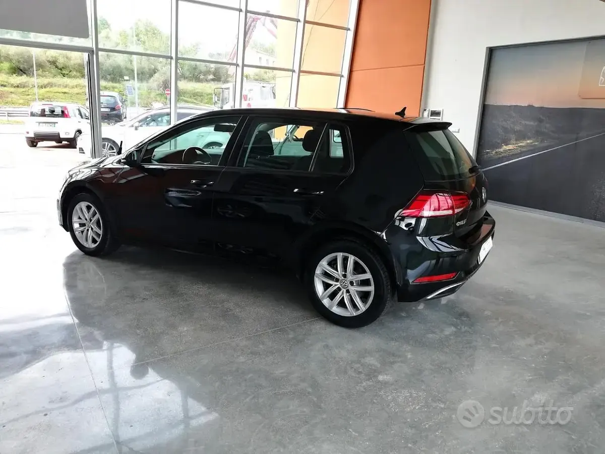 Usata VW Golf VII Executive 116 CV (85 kW) 2018 Nero Berlina