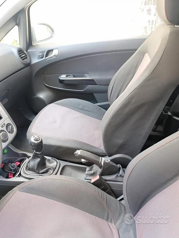 Occasion Opel Corsa 90 ch (66 kW) 2007 Noir Citadine