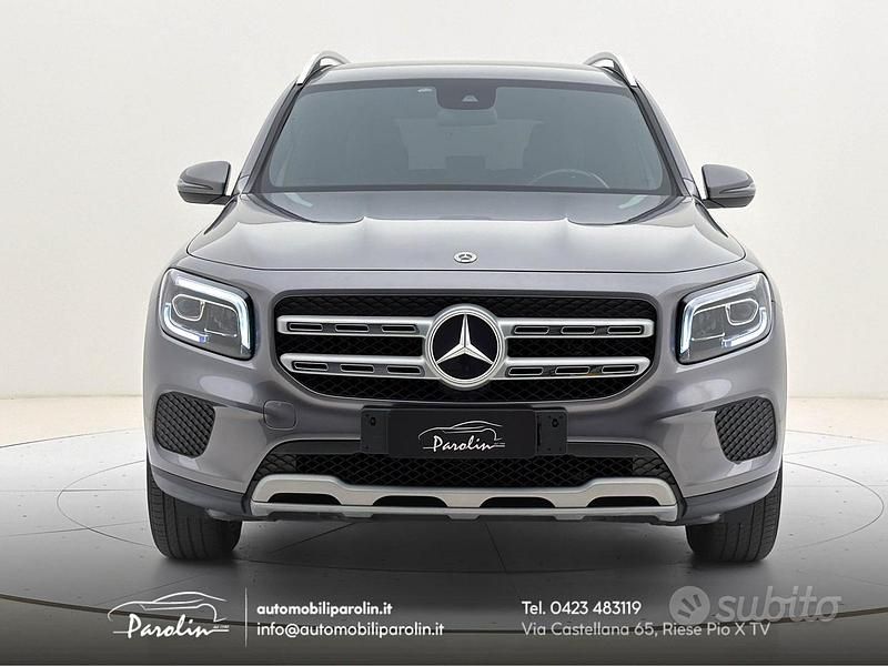 Usata Mercedes GLB200 163 CV (119 kW) 2021 Grigio montagna SUV