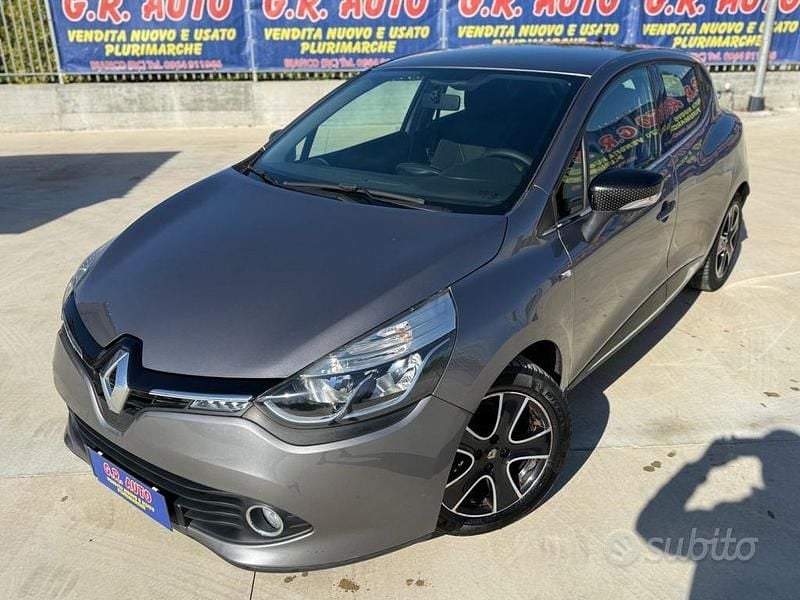 Usata Renault Clio IV 90 CV (66 kW) 2015 Grigio Berlina