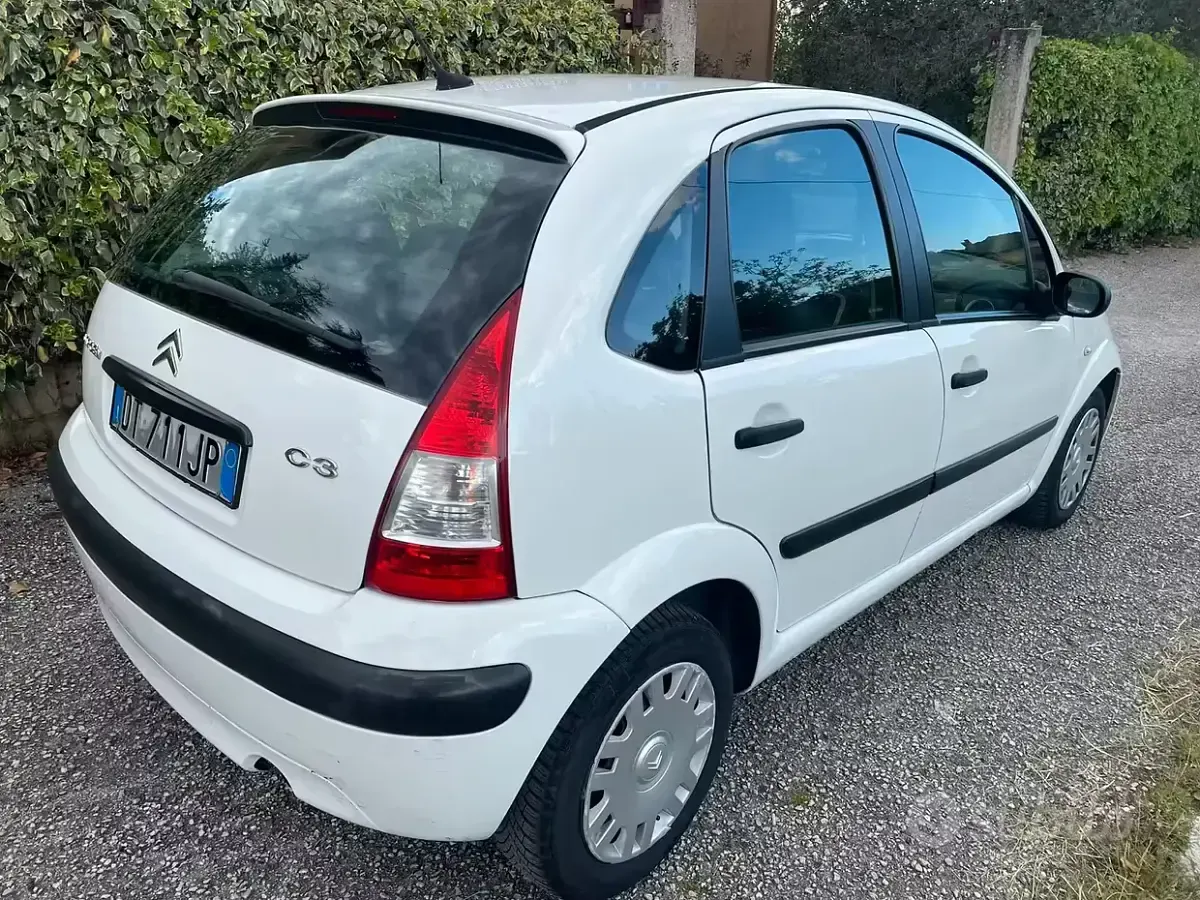 Gebraucht Citroën C3 60 PS (44 kW) 2008 Weiß Kleinwagen