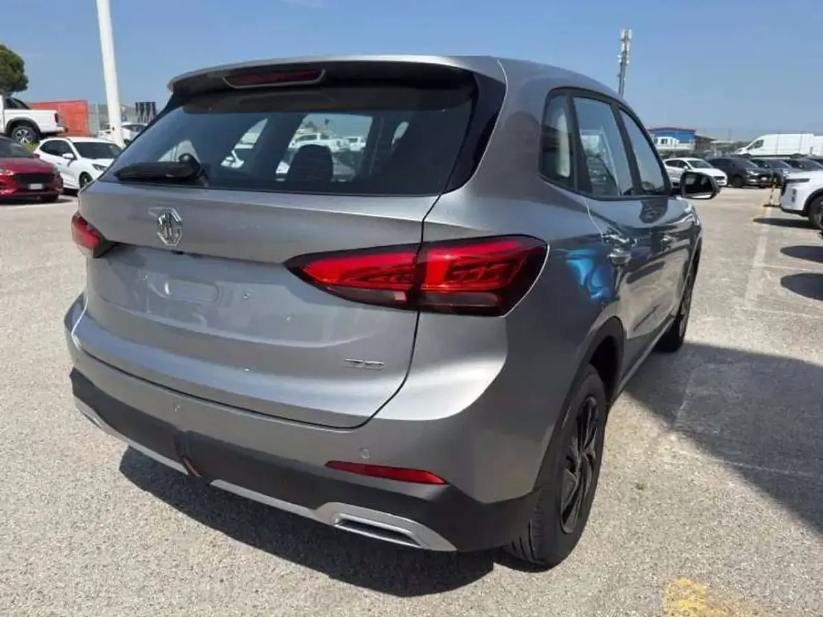 Nuova MG ZS 116 CV (85 kW) 2026 Cosmic silver SUV