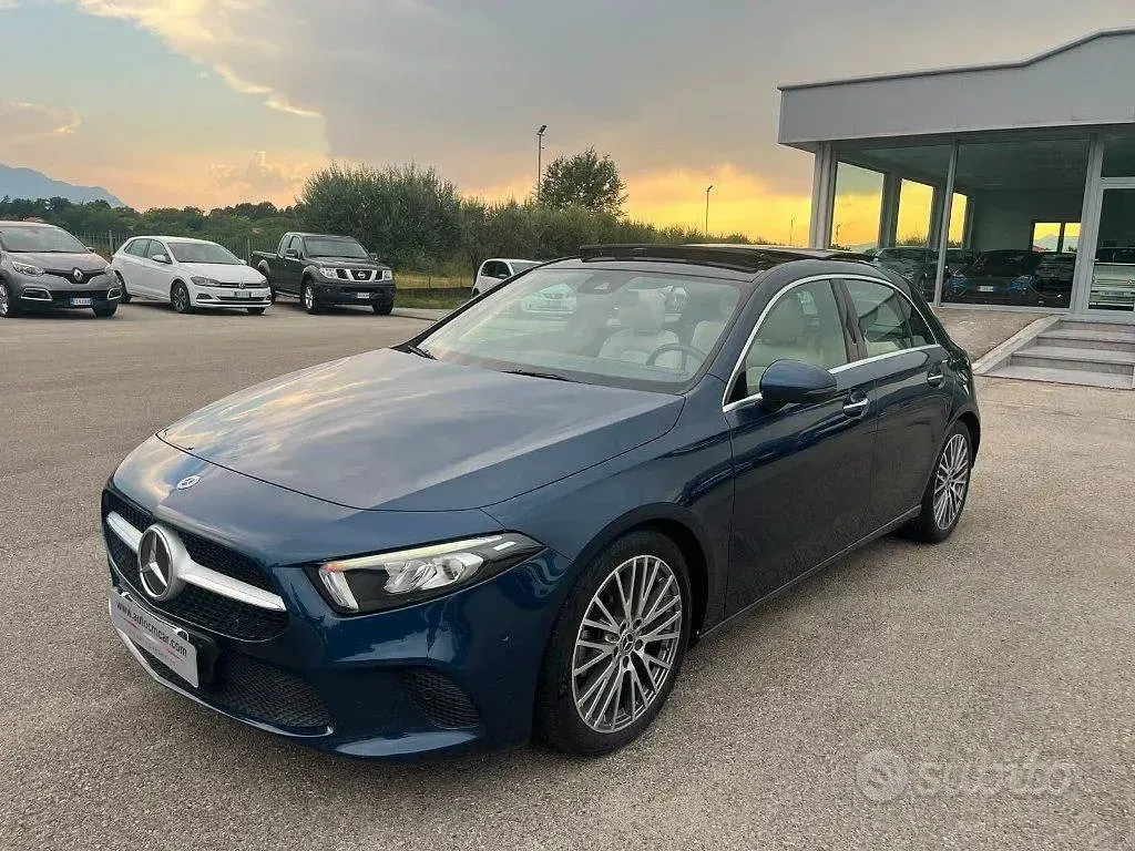 Usata Mercedes A180 116 CV (85 kW) 2022 Bluazzurro Berlina