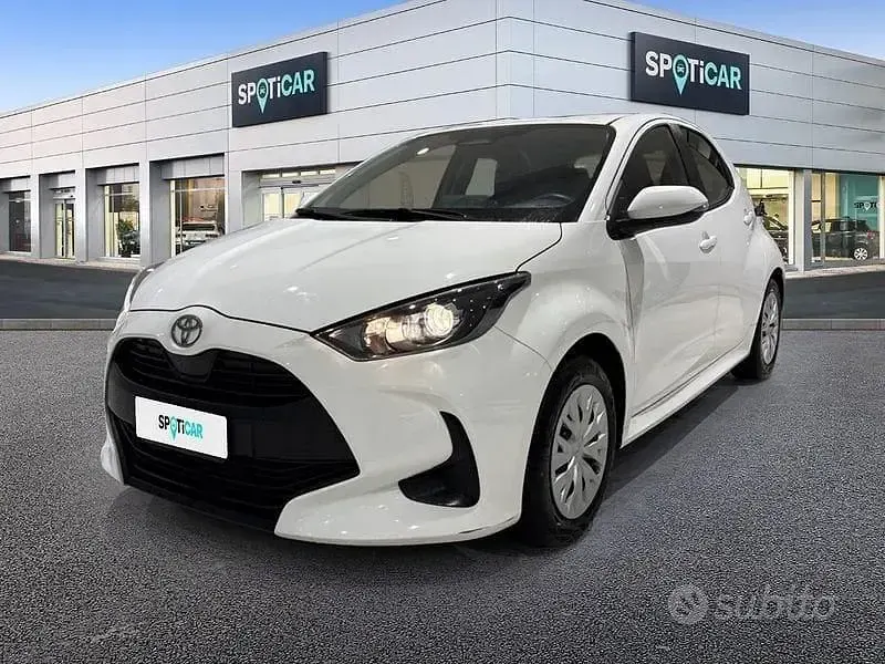 Usata Toyota Yaris Hybrid Active 116 CV (85 kW) 2025 Berlina