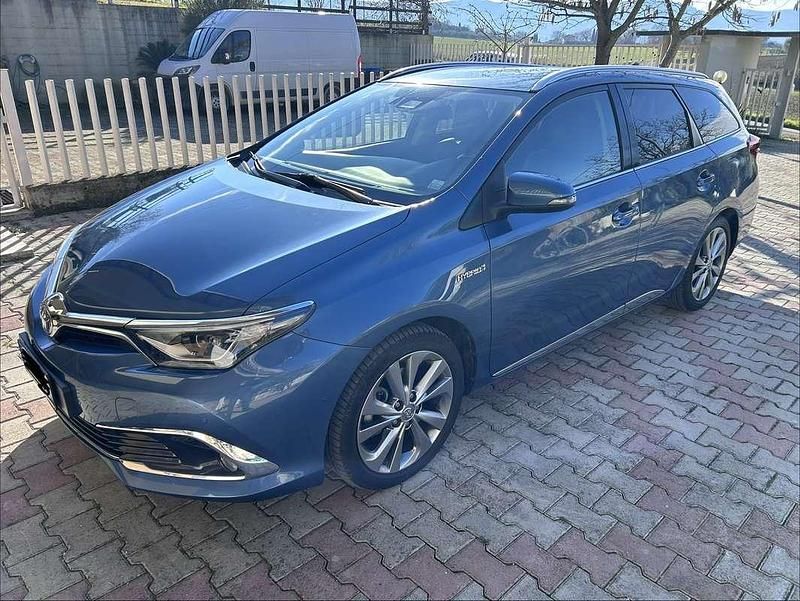Usata Toyota Auris Touring Sports Lounge 99 CV (72 kW) 2018 Station wagon