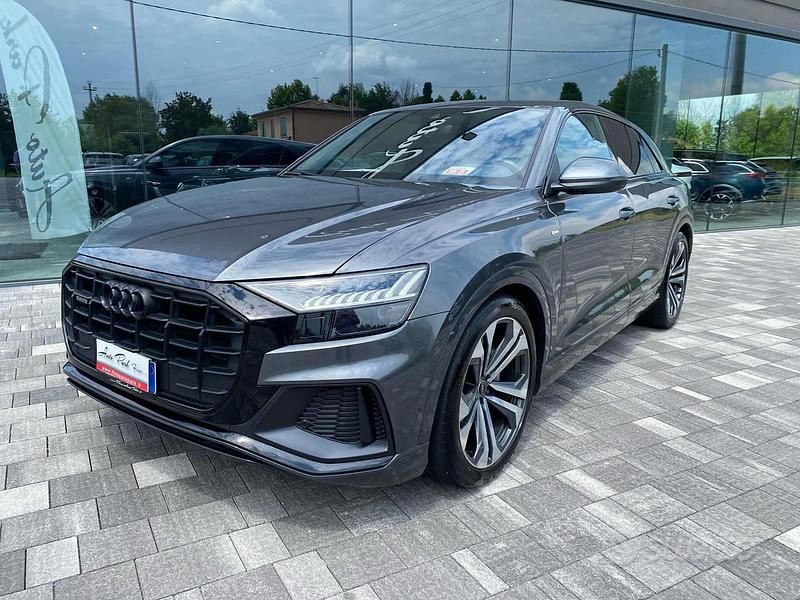 Usata Audi Q8 S-line plus 286 CV (210 kW) 2022 Antracite SUV