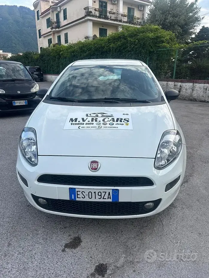 Usata Fiat Punto Easy 75 CV (55 kW) 2013 Utilitaria