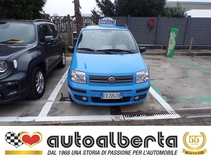 Usata Fiat Panda Dynamic 60 CV (44 kW) 2006 Azzurro pastello Utilitaria