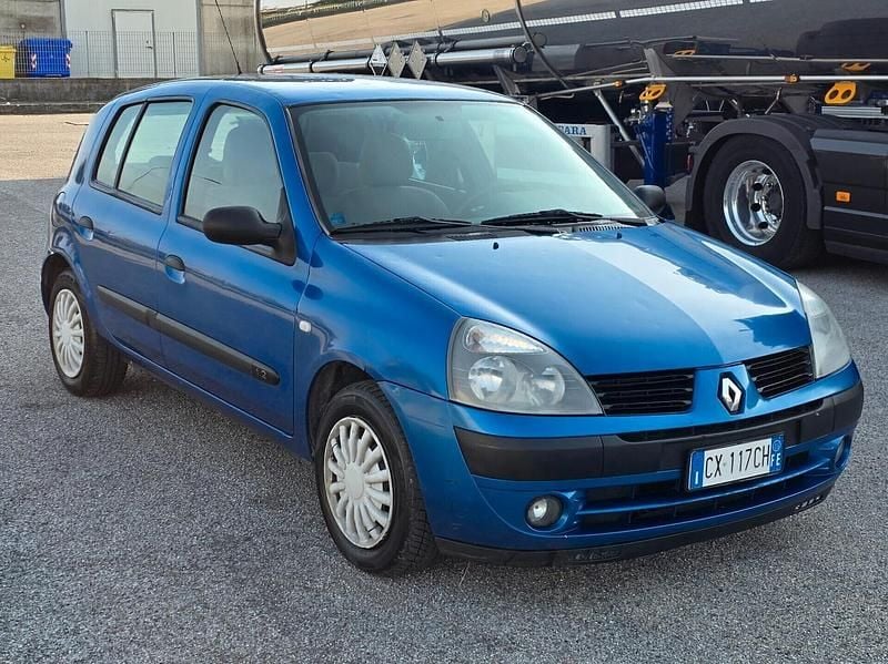 Usata Renault Clio II 58 CV (42 kW) 2005 Other Berlina
