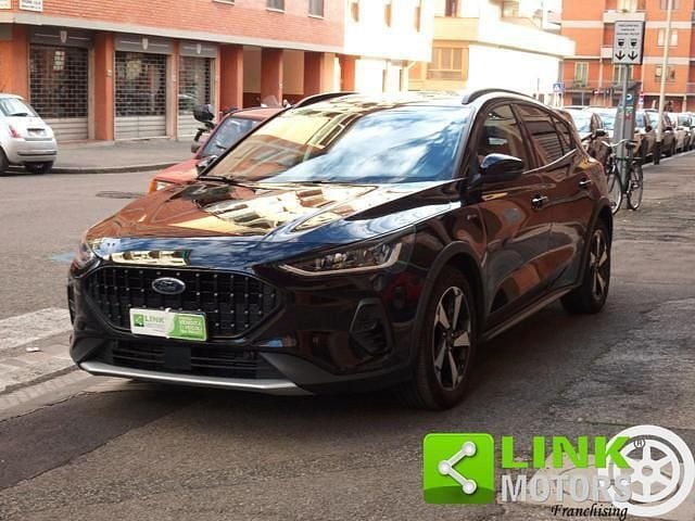 Nero Usata 2024 Ford Focus ST-Line | 22.900 € (Buon prezzo) - Immagine 1/4