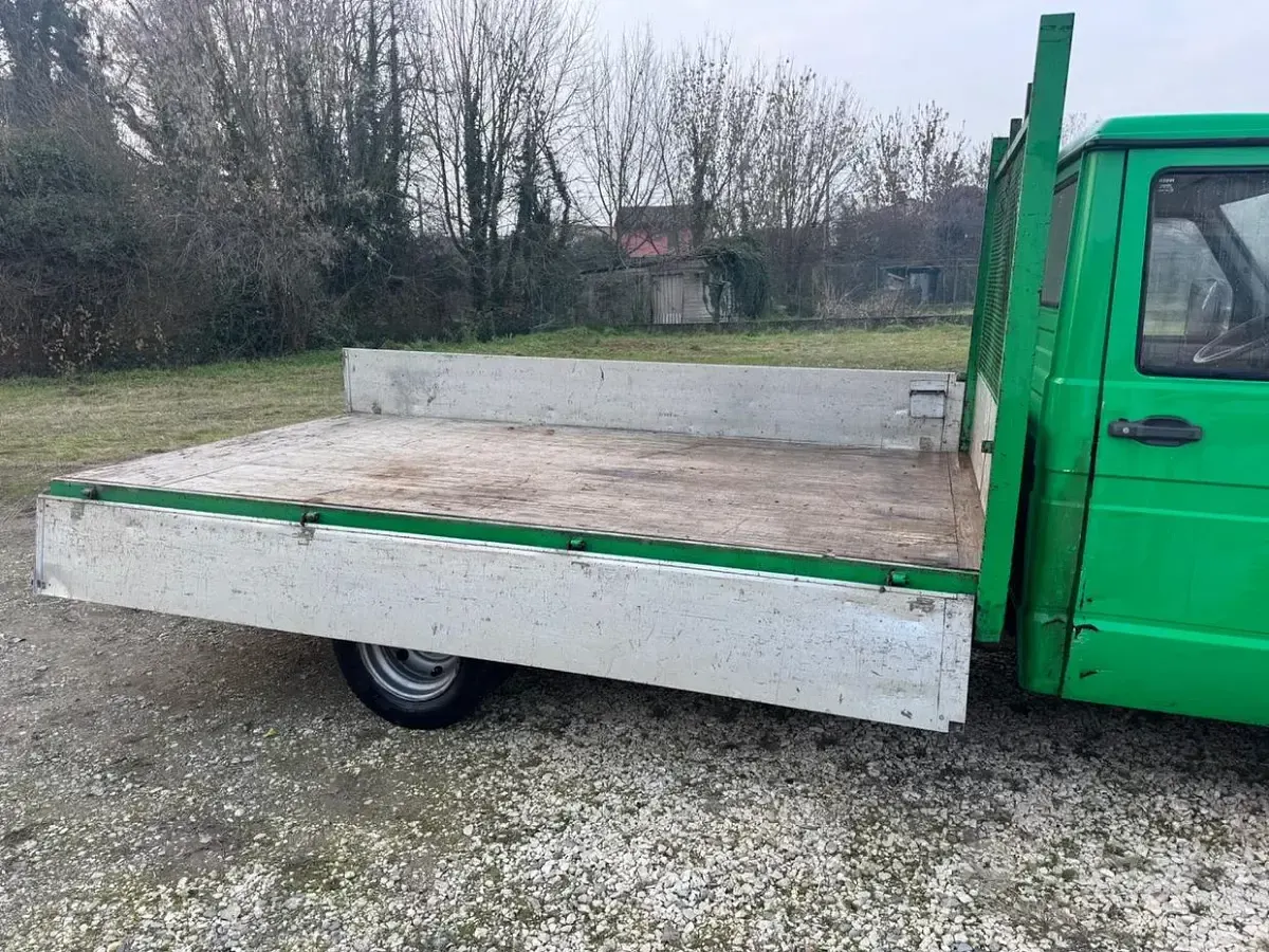 Usata Iveco Daily 103 CV (75 kW) 1998 Verde