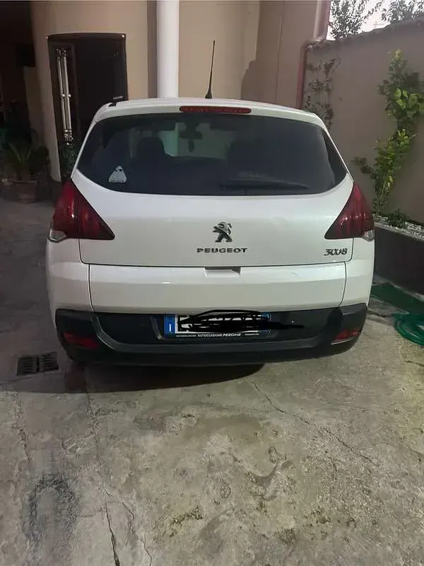 Usata Peugeot 3008 Business-Line 114 CV (83 kW) 2016 Monovolume
