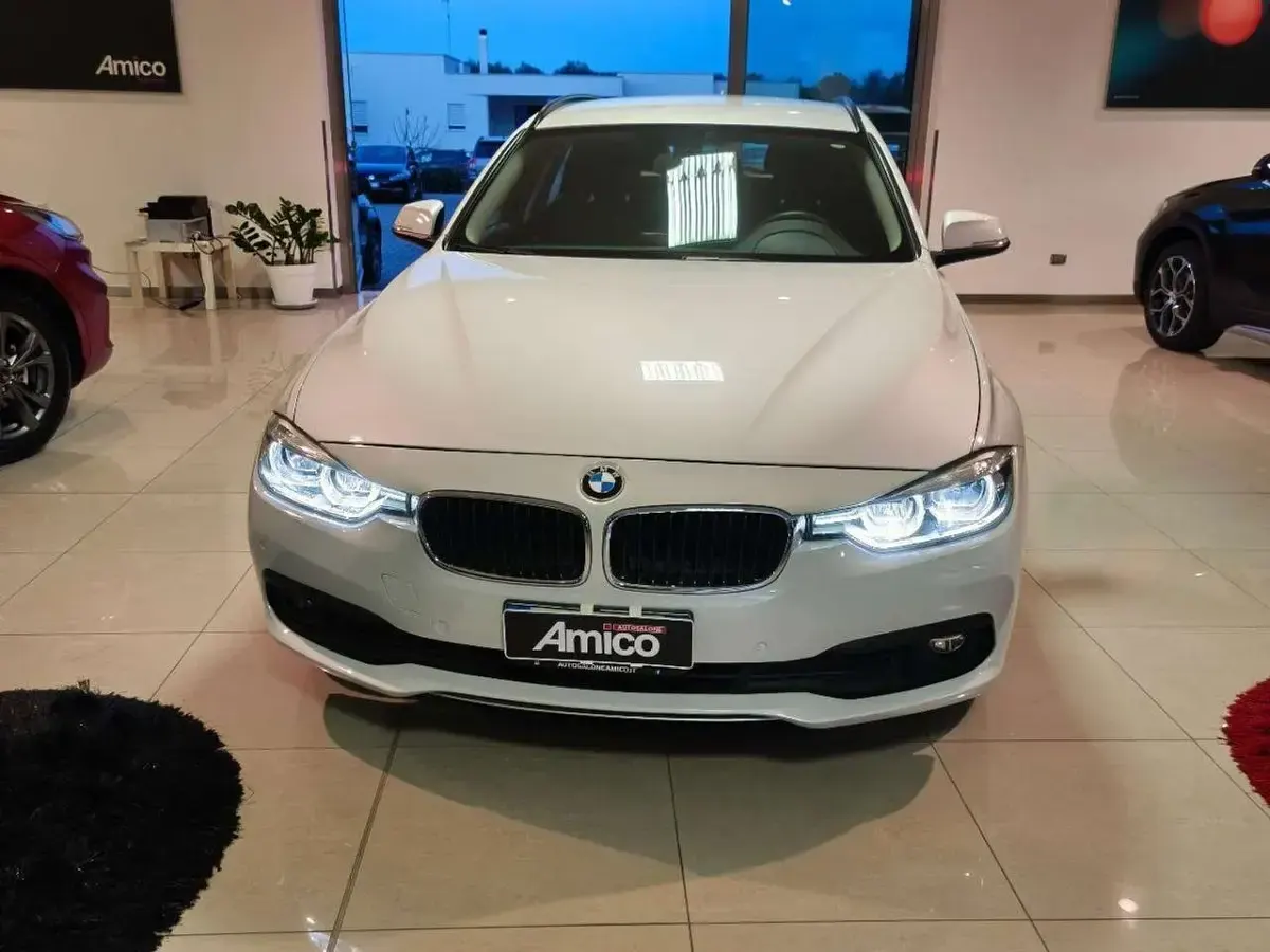 Usata BMW 320 Sport Line 190 CV (139 kW) 2018 Bianco Station wagon