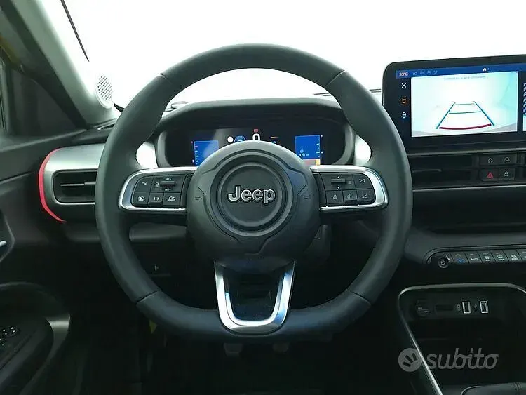Usata Jeep Avenger Summit 101 CV (74 kW) 2025 Giallo/oro SUV