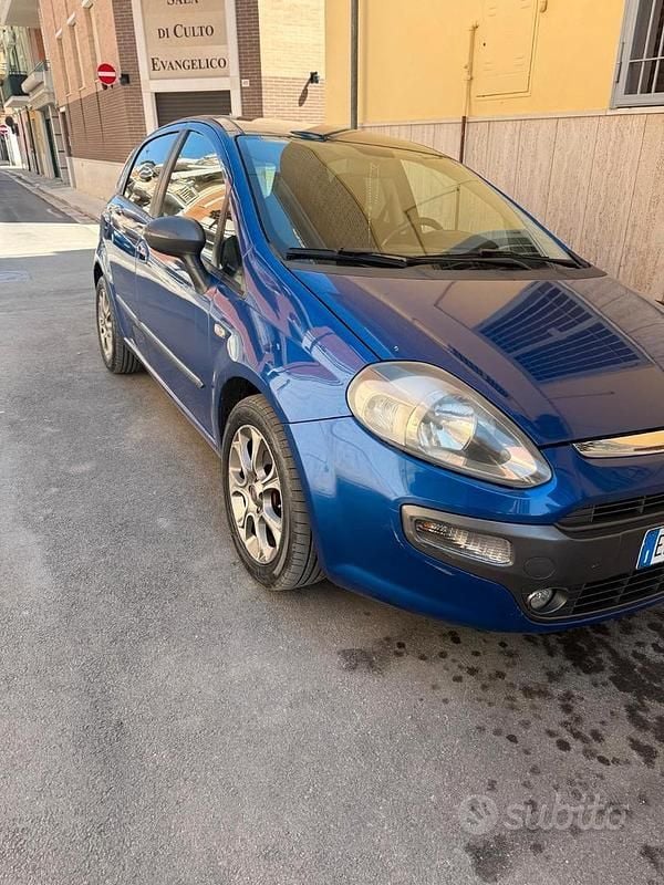 Usata Fiat Punto Evo 90 CV (66 kW) 2011 Blu Utilitaria