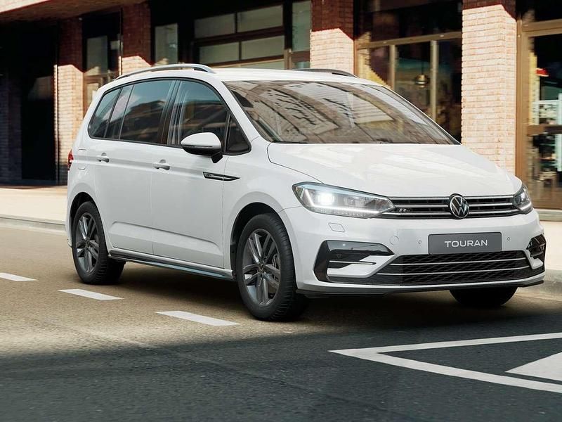Nuova VW Touran Business 150 CV (110 kW) 2026 Pure white Monovolume