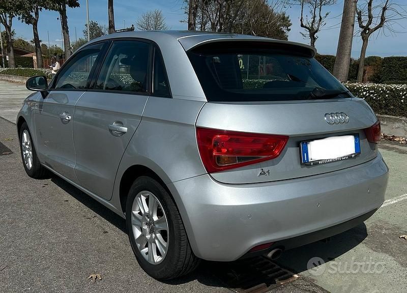 Usata Audi A1 Sportback 105 CV (77 kW) 2012 Grigio Utilitaria