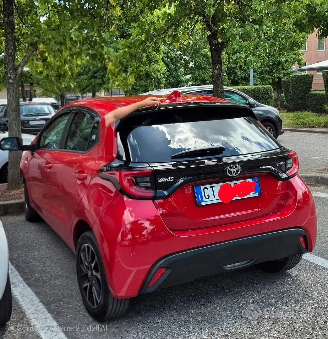 Usata Toyota Yaris 2024 Rosso Utilitaria