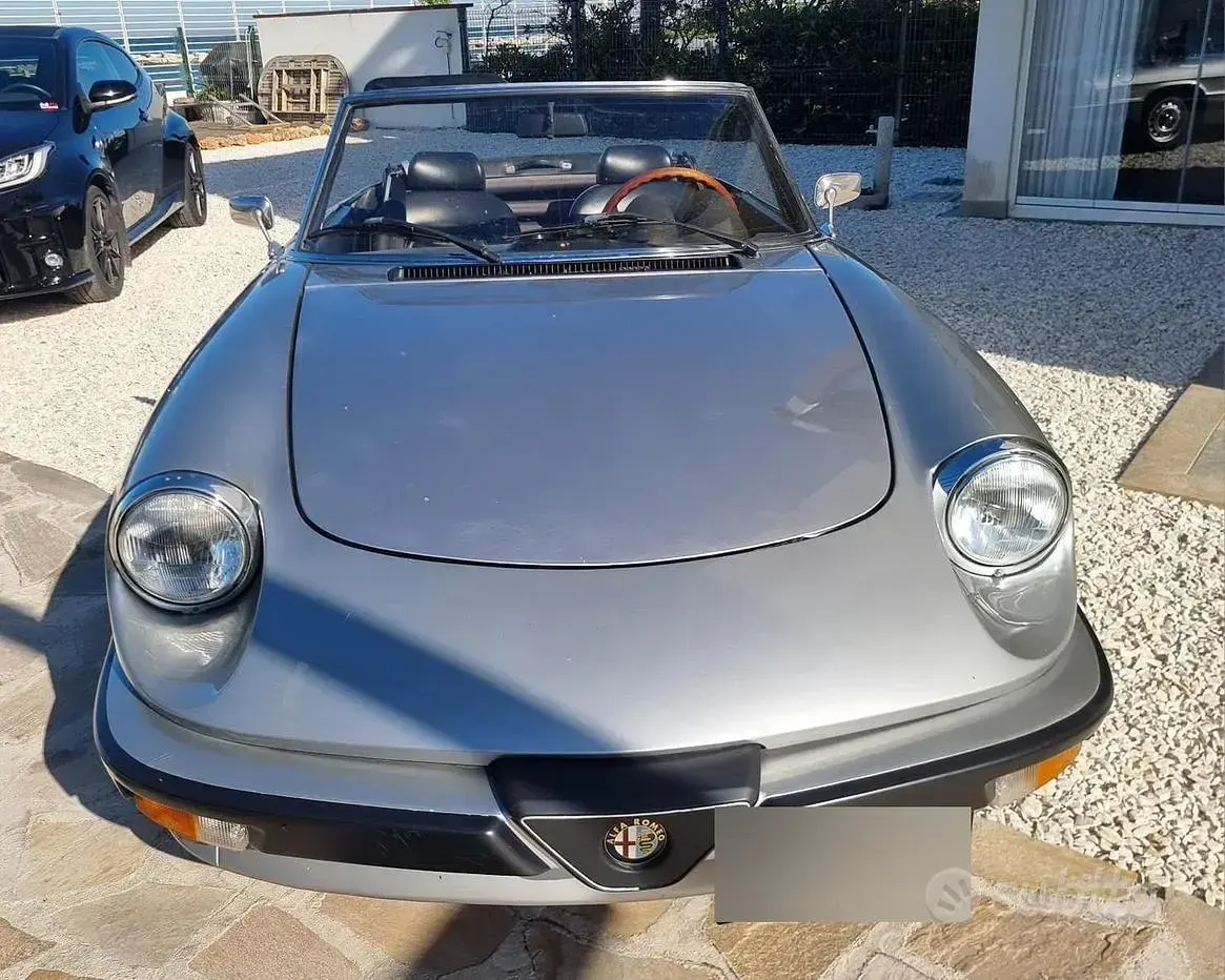 Usata Alfa Romeo Spider 101 CV (74 kW) 1986 Cabrio