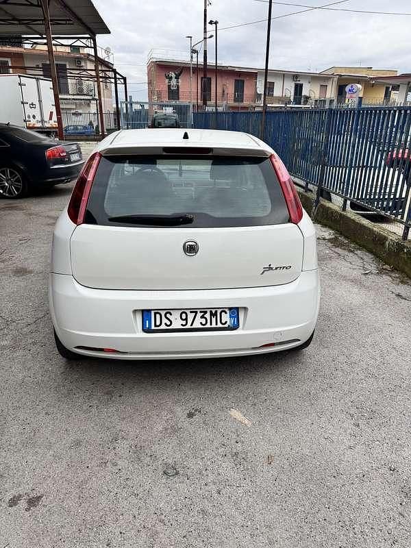 Usata Fiat Punto Classica 69 CV (50 kW) 2008 Berlina
