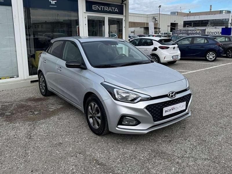 Usata Hyundai i20 75 CV (55 kW) 2020 Gargento m. Berlina