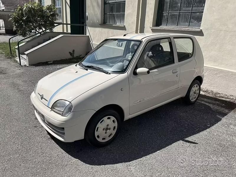 Occasion Fiat 600 Anniversary 54 ch (39 kW) 2005 Citadine