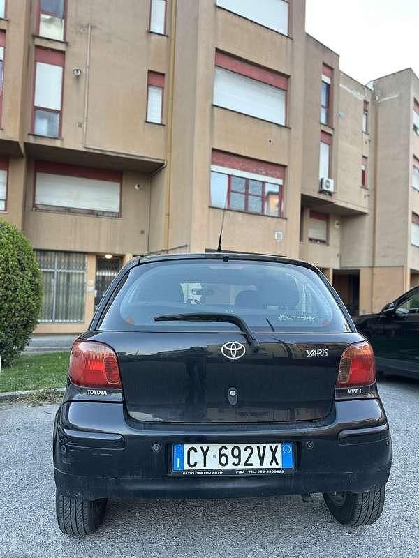 Usata Toyota Yaris 75 CV (55 kW) 2004 Berlina