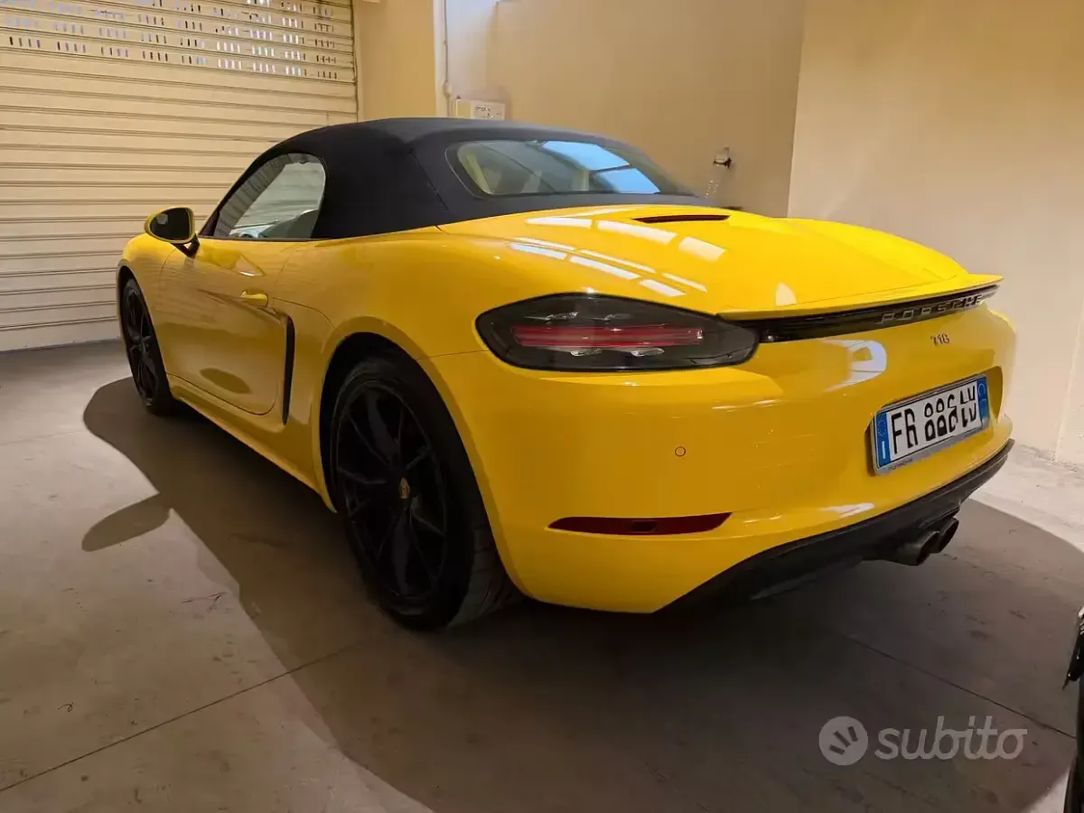 Usata Porsche Boxster 350 CV (257 kW) 2016 Giallo Cabrio