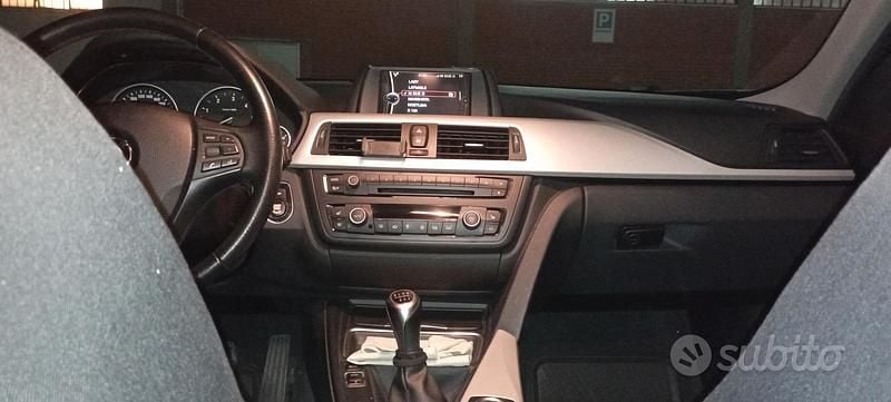 Usata BMW 318 143 CV (105 kW) 2013 Grigio Station wagon