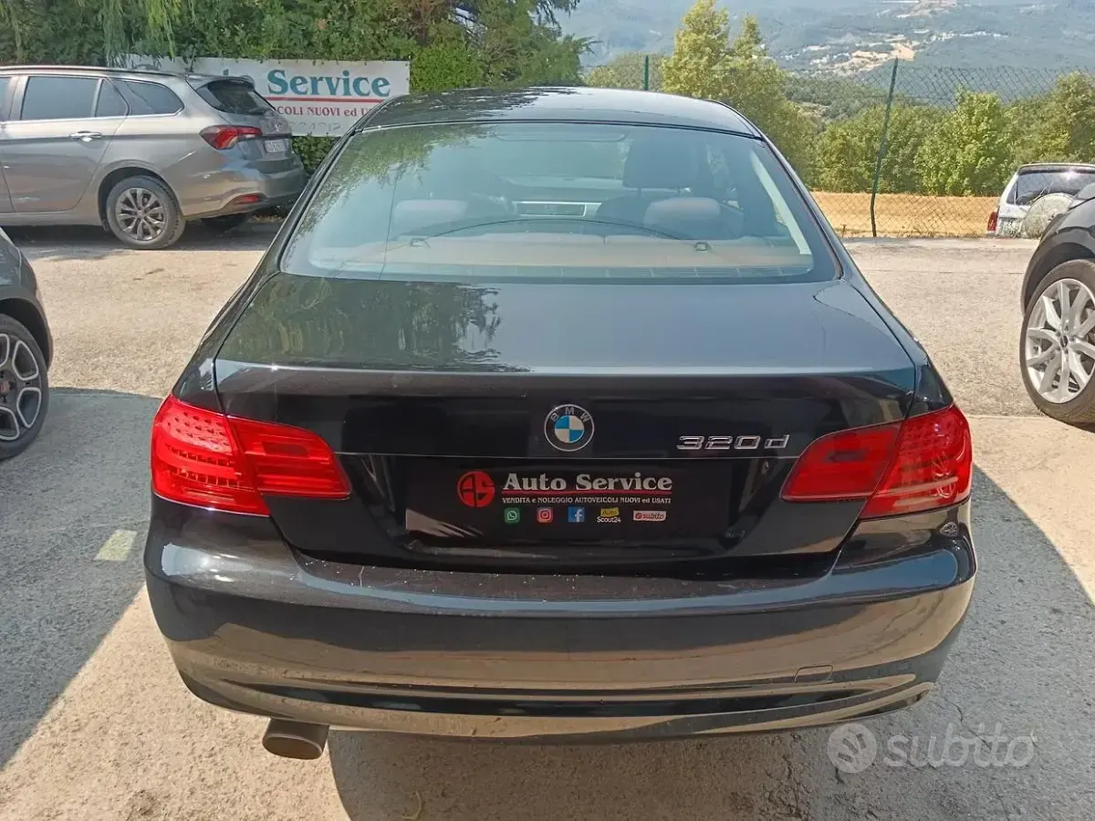 Usata BMW 320 184 CV (135 kW) 2012 Nero Coupé