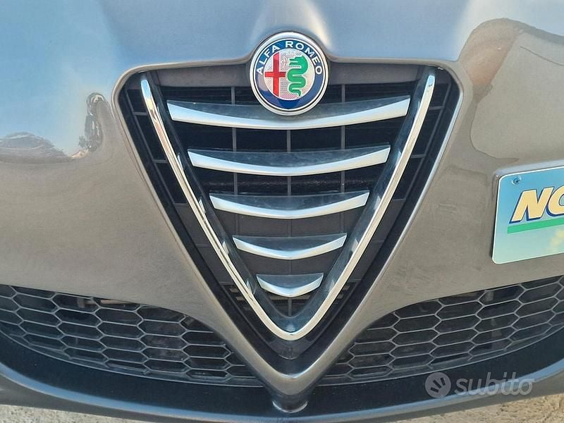 Usata Alfa Romeo Giulietta Distinctive 105 CV (77 kW) 2014 Grigio Utilitaria