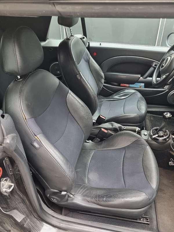 Usata Mini Cooper Cabriolet 116 CV (85 kW) 2007 Cabrio