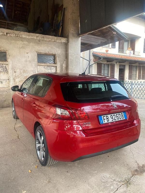 Usata Peugeot 308 2015 Rosso Berlina