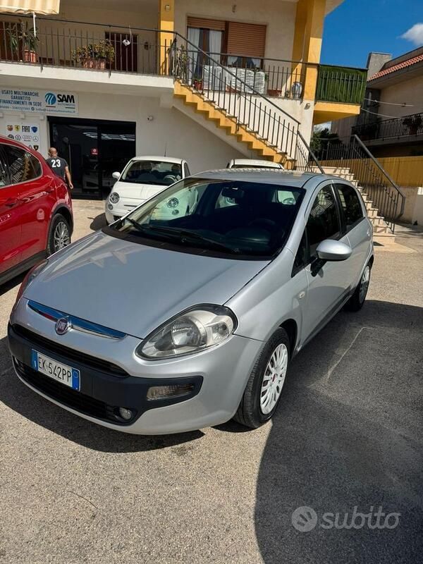 Usata Fiat Punto Evo Active 75 CV (55 kW) 2010 Grigio Utilitaria