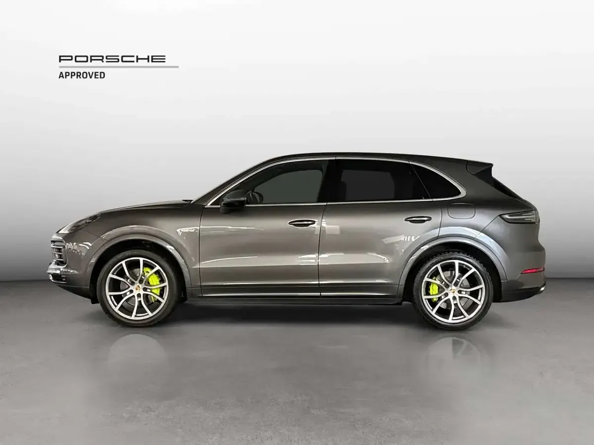 Usata Porsche Cayenne 462 CV (339 kW) 2019 Grigio quarzite SUV
