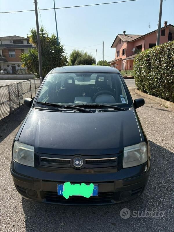 Nero Usata 2005 Fiat Panda Due volumi | 2800 € (Buon prezzo) - Immagine 1/4
