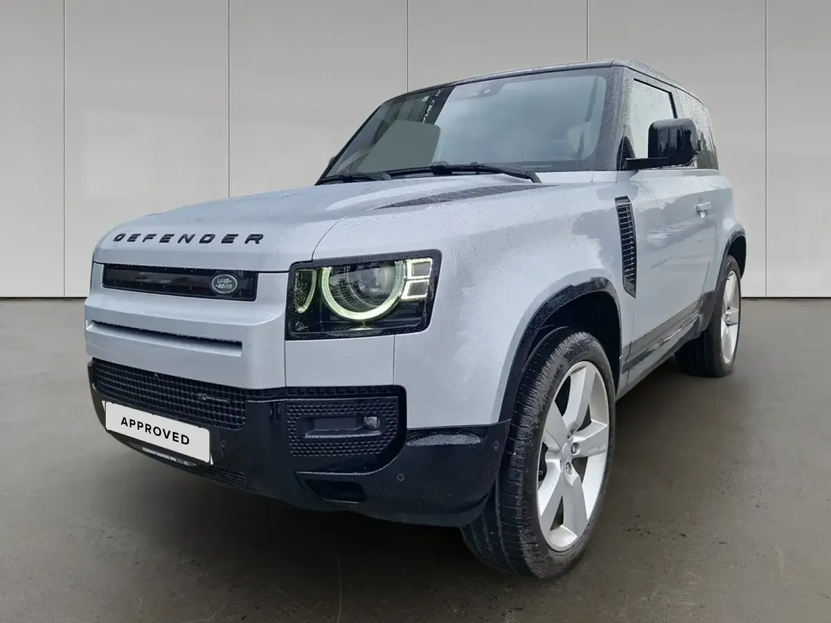 Usata Land Rover Defender HSE Dynamic 249 CV (183 kW) 2023 Hakuba silver SUV