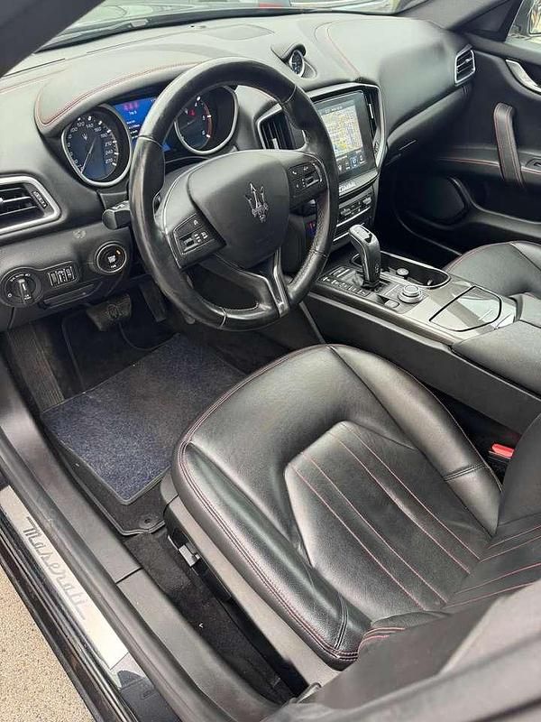 Usata Maserati Ghibli 250 CV (183 kW) 2018 Nero Berlina