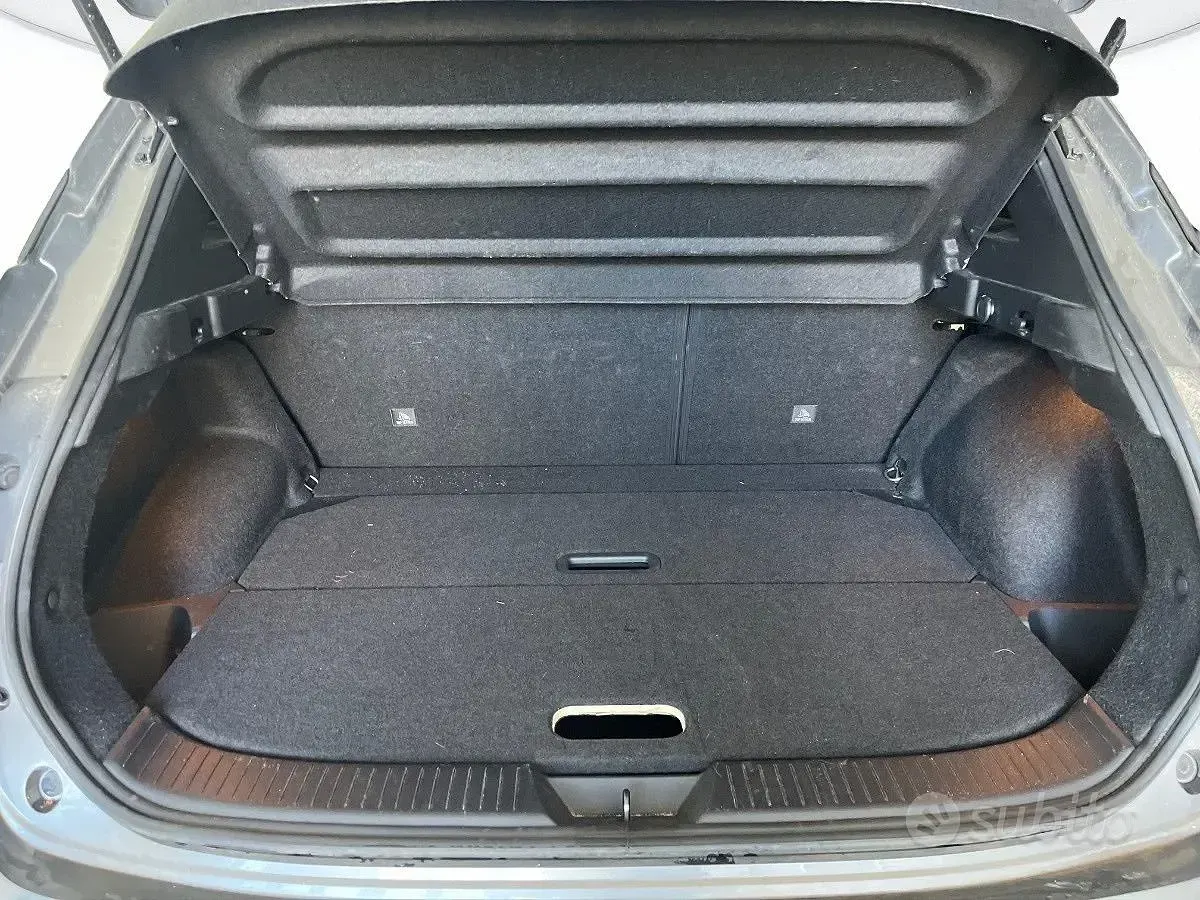 Usata Nissan Qashqai N-Connecta 140 CV (102 kW) 2024 Grigio SUV