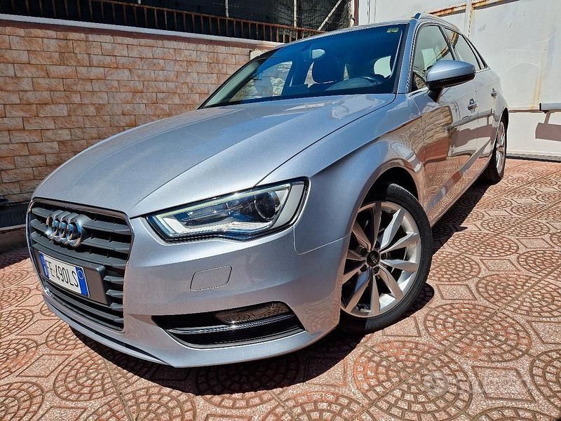 Usata 2015 Audi A3 Due volumi | 10.500 € (Super prezzo) - Immagine 1/4