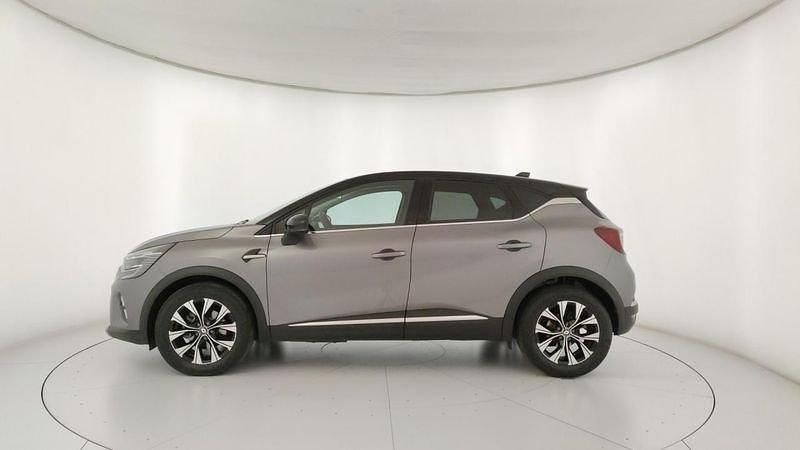 Usata Renault Captur Techno 145 CV (106 kW) 2023 Grigio SUV