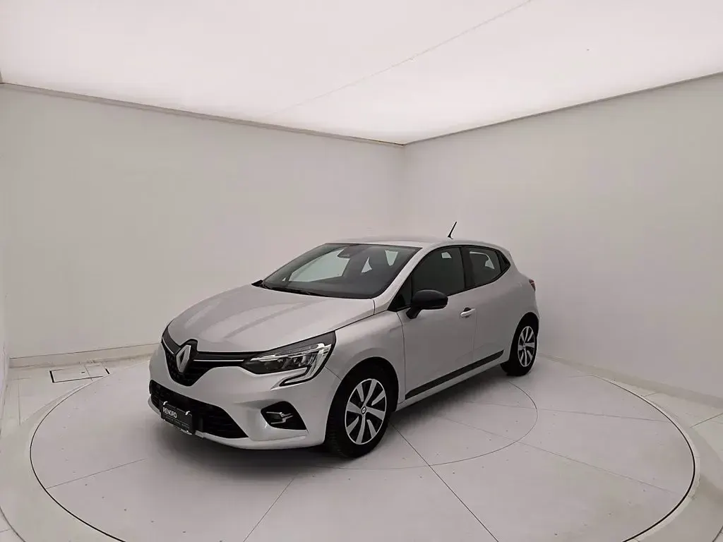Usata Renault Clio Equilibre 145 CV (106 kW) 2022 Argento Utilitaria