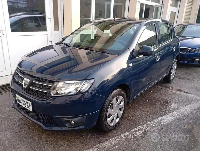Usata Dacia Sandero 90 CV (66 kW) 2016 Blu Berlina