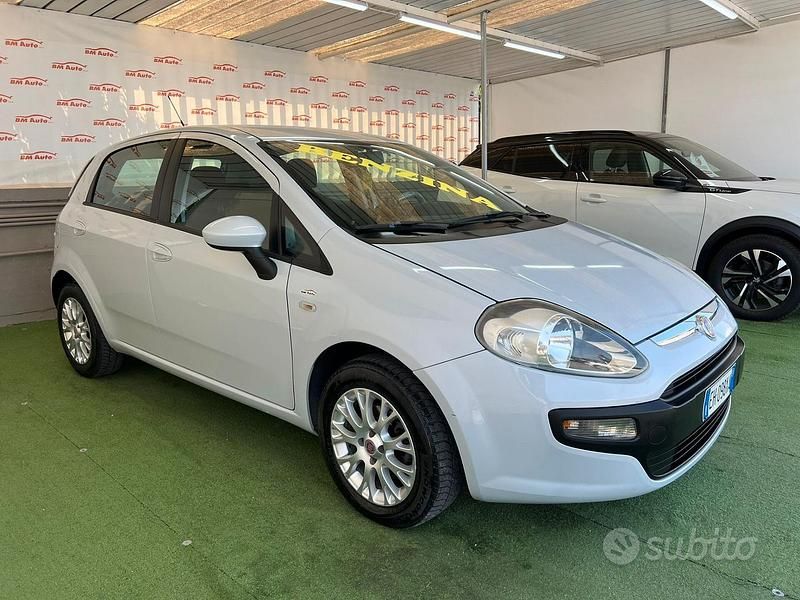 Usata Fiat Punto Evo 70 CV (51 kW) 2011 Grigio Utilitaria
