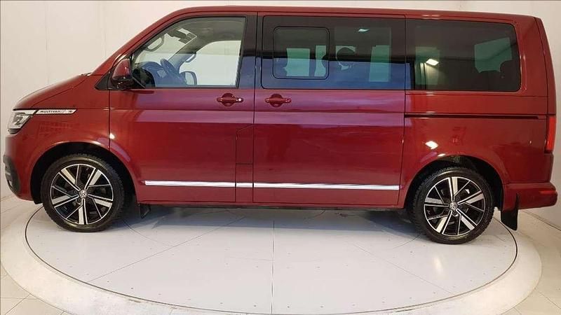 Usata VW Multivan Highline 150 CV (110 kW) 2021 Rosso metallizzato Furgone