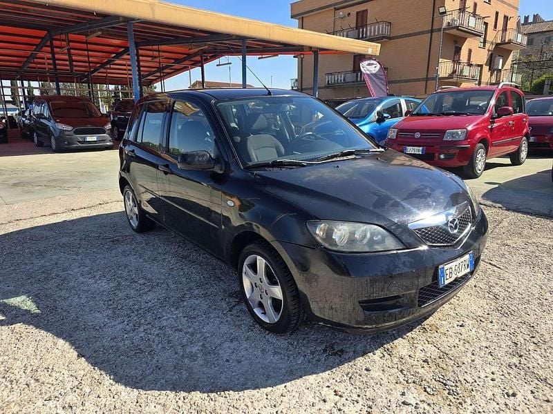 Usata Mazda 2 75 CV (55 kW) 2006 Nero Monovolume